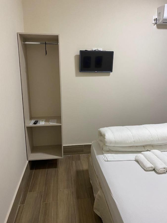 Avenida Hotel De 雷森迪 外观 照片